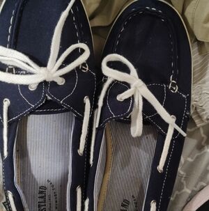 Eastland Dark Blue Loafers with White Laces